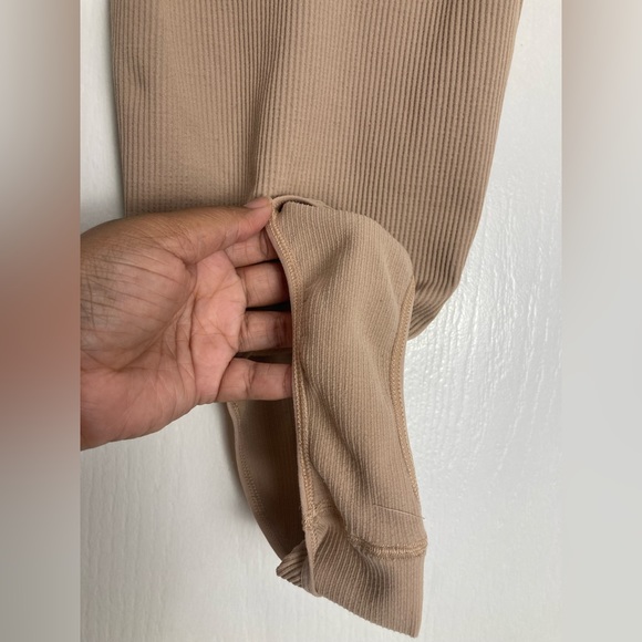 Urban Outfitters Out From Under Tan Women´s Bodysuit ,Size S ,Normcore - Picture 15 of 15